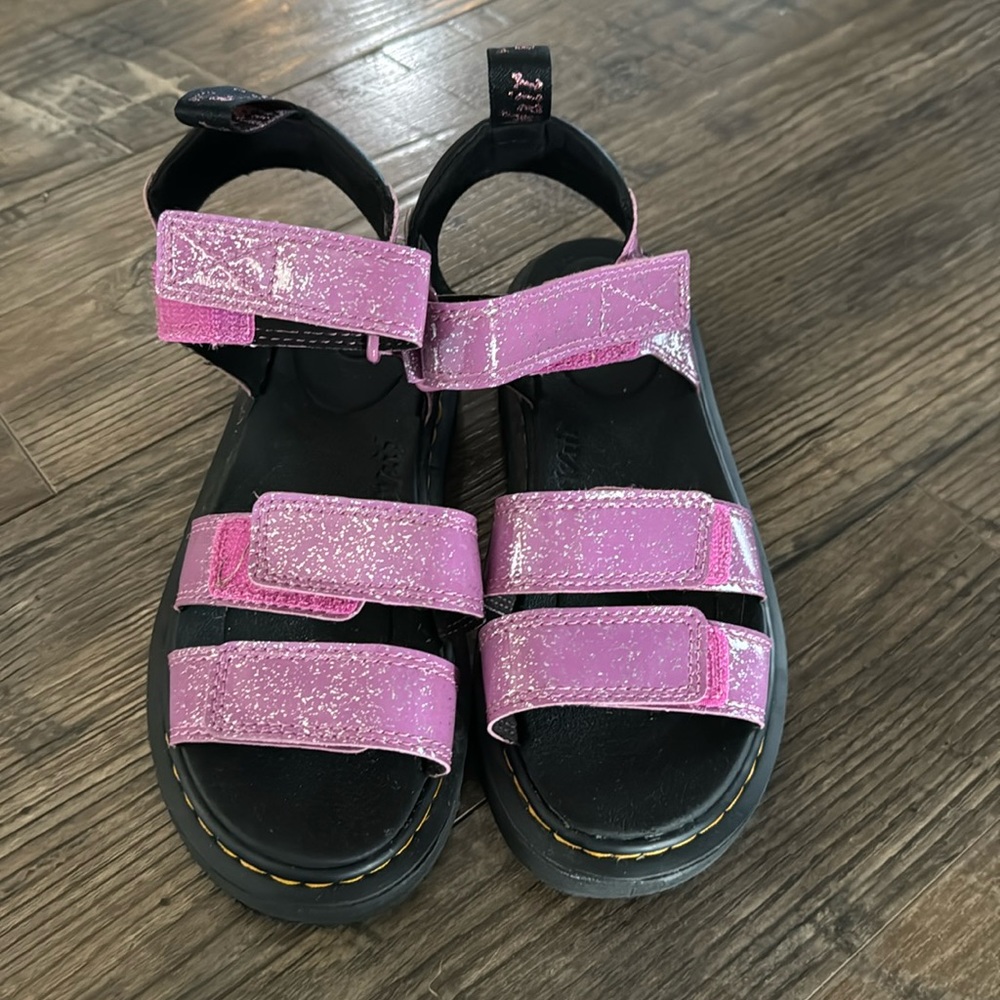 Super cute Dr Martens. I bought the wrong size & just never returned them.